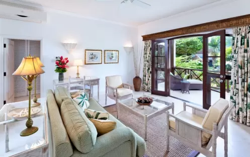 Two Bedroom Suite Living room_1440